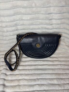 Pantera Vintage Navy Semi-Circle Leather Crossbody Bag with Gold Chain